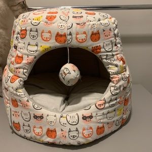 Cat bed
